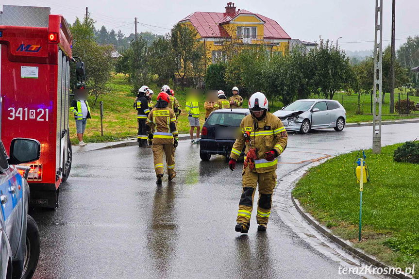 Zderzenie dwóch samochodów w Chlebnej