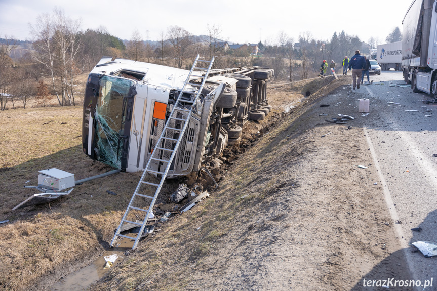 Zderzenie dwóch tirów w Barwinku