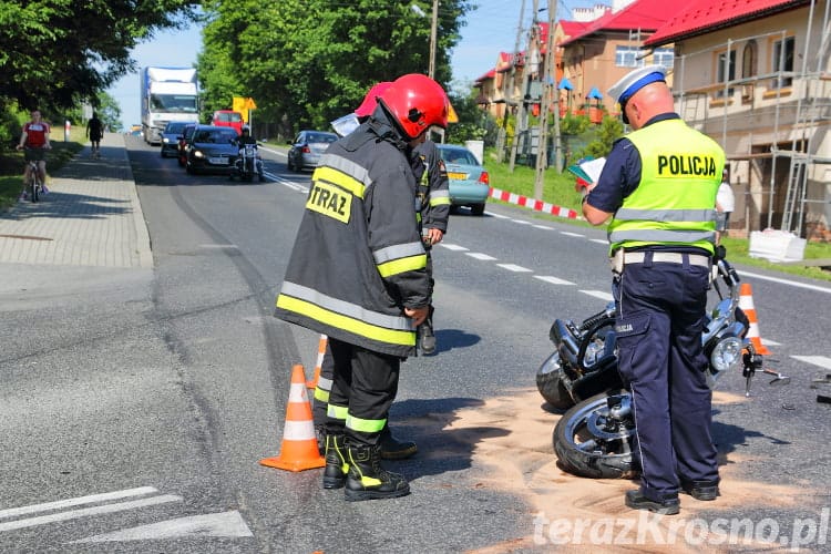 Zderzenie motocykla i samochodu w Łężanach