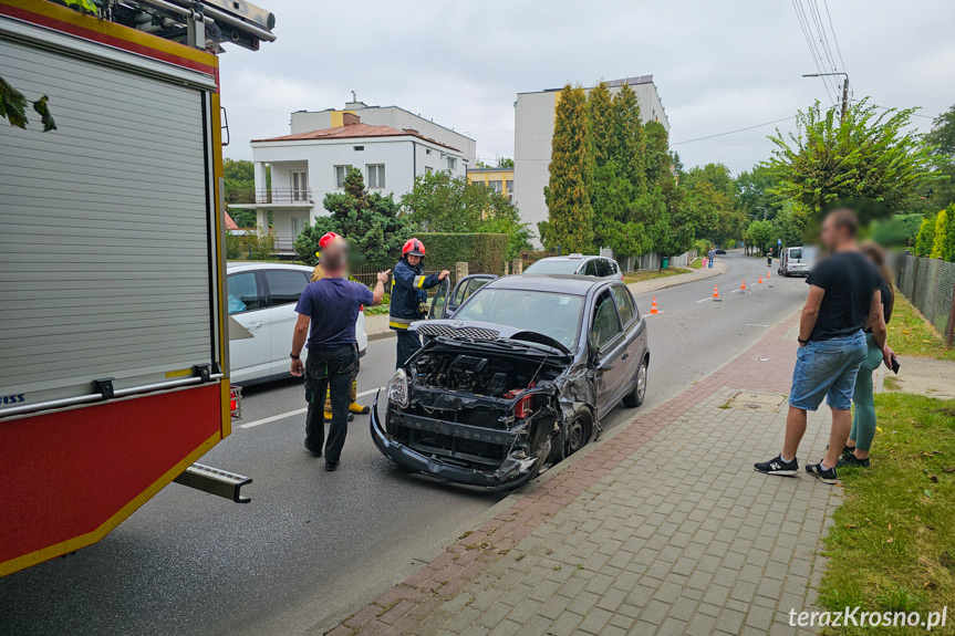 Zderzenie na Grodzkiej dwóch samochodów