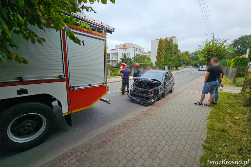 Zderzenie na Grodzkiej dwóch samochodów