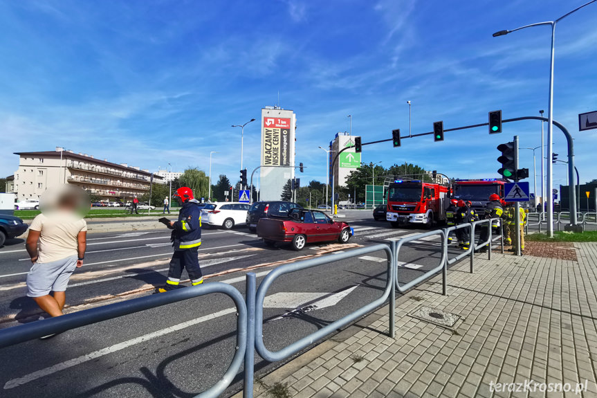 Zderzenie na Podkarpackiej. Kabriolet staranował naukę jazdy