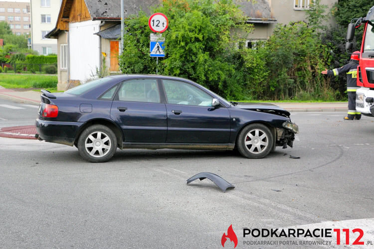 Zderzenie na rondzie w Krośnie