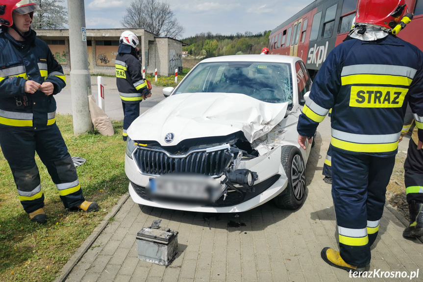 Zderzenie pociągu z osobówką w Jedliczu