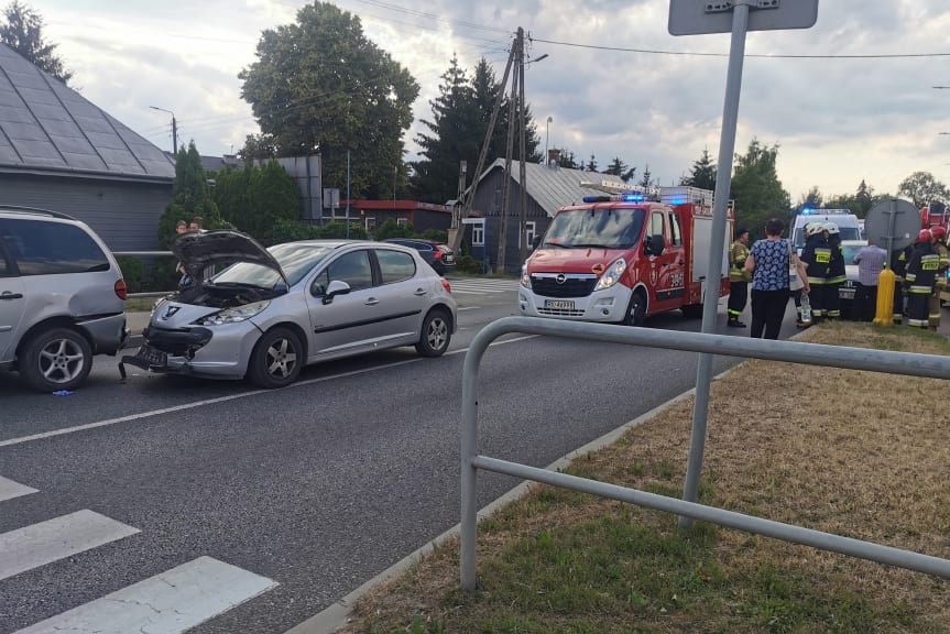 Zderzenie samochodów na al. Jana Pawła II w Krośnie