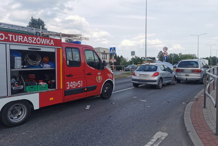 Zderzenie samochodów na al. Jana Pawła II w Krośnie