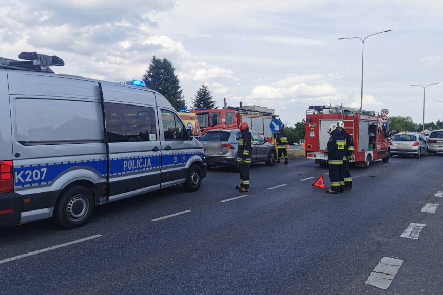 Zderzenie samochodów na al. Jana Pawła II w Krośnie