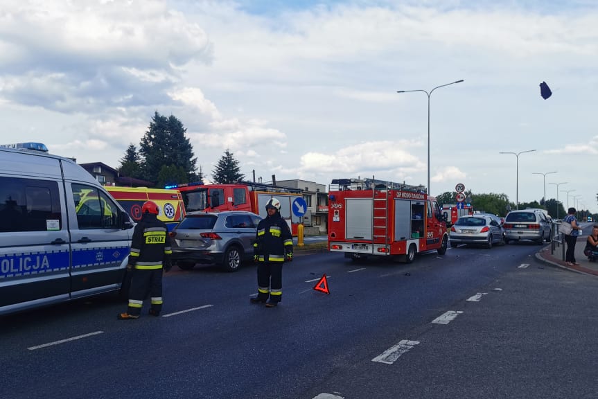 Zderzenie samochodów na al. Jana Pawła II w Krośnie