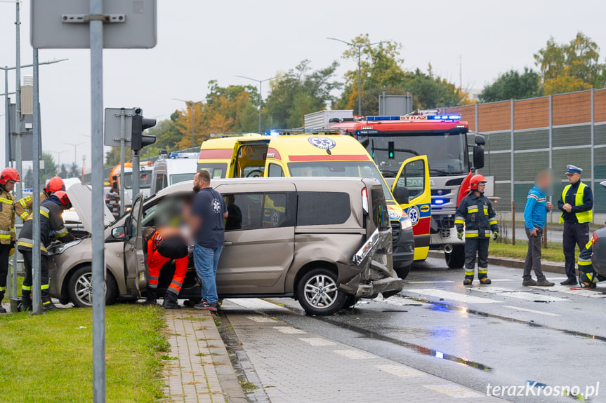 Zderzenie samochodów na Podkarpackiej