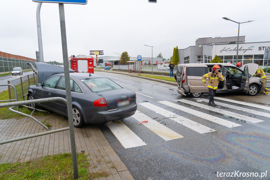 Zderzenie samochodów na Podkarpackiej