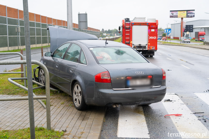 Zderzenie samochodów na Podkarpackiej