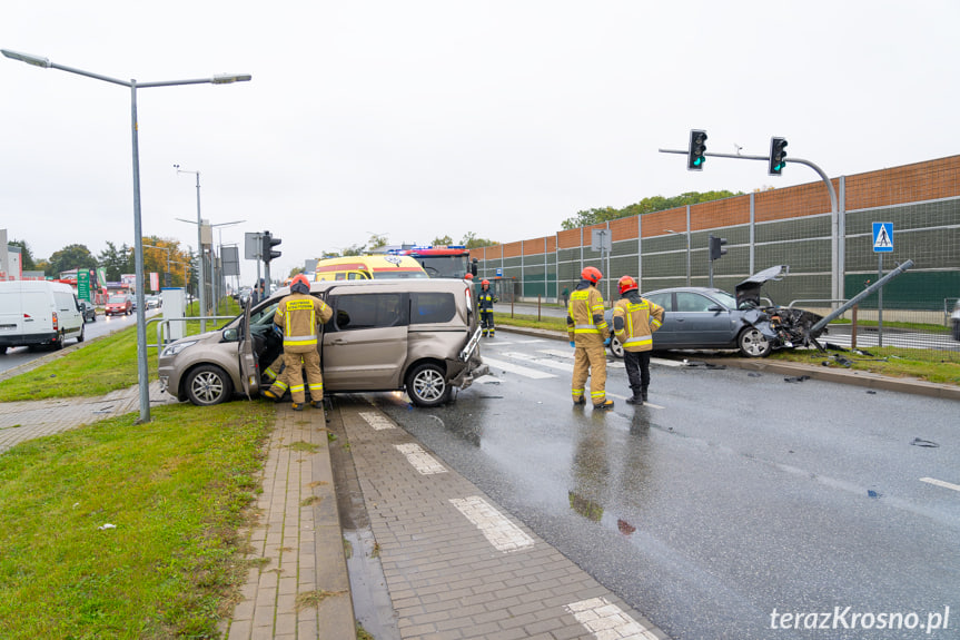 Zderzenie samochodów na Podkarpackiej