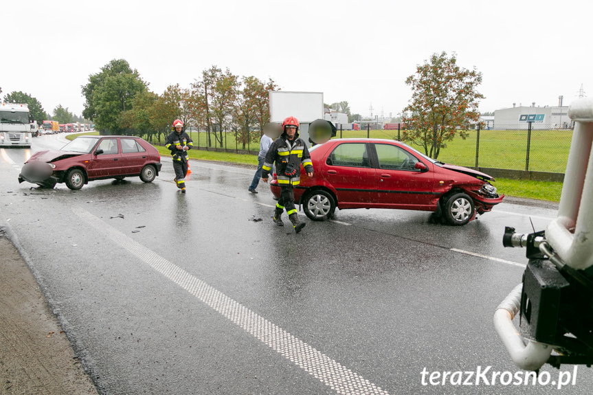 Zderzenie samochodów na Podkarpackiej