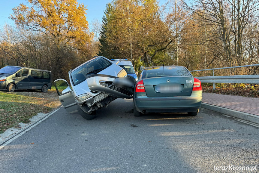 Zderzenie samochodów we Wrocance