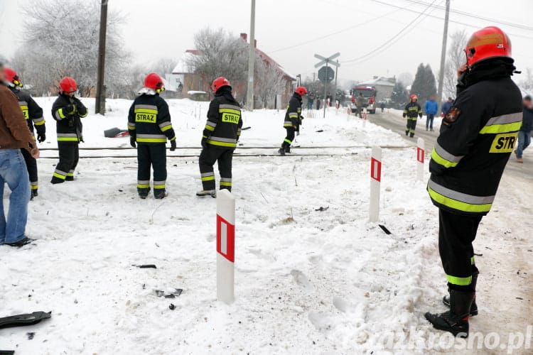 Zderzenie samochodu i pociągu w Jedliczu