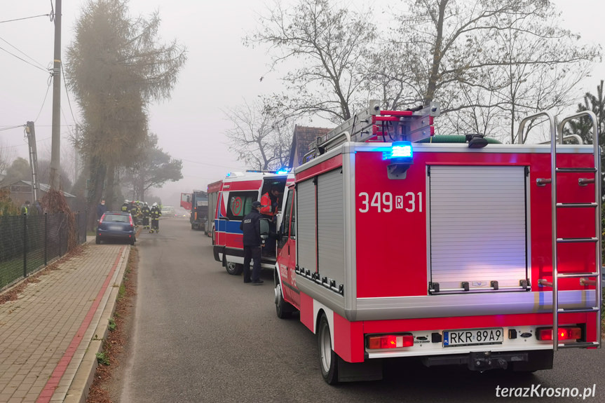 Zderzenie samochodu ze śmieciarką w Jedliczu