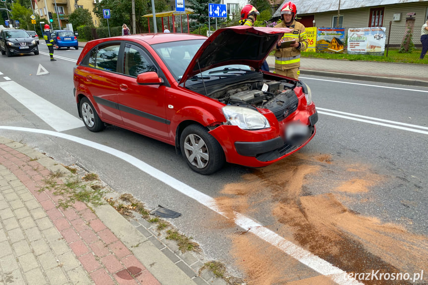 Zderzenie trzech samochodów na Niepodległości w Krośnie