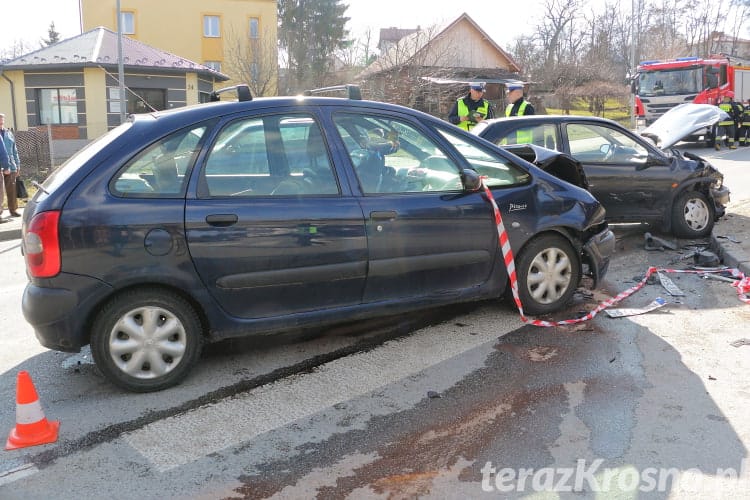 Zderzenie trzech samochodów na ul. Korczyńskiej