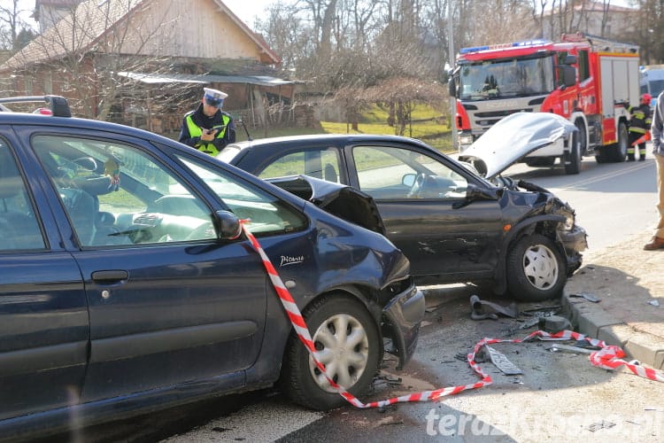 Zderzenie trzech samochodów na ul. Korczyńskiej