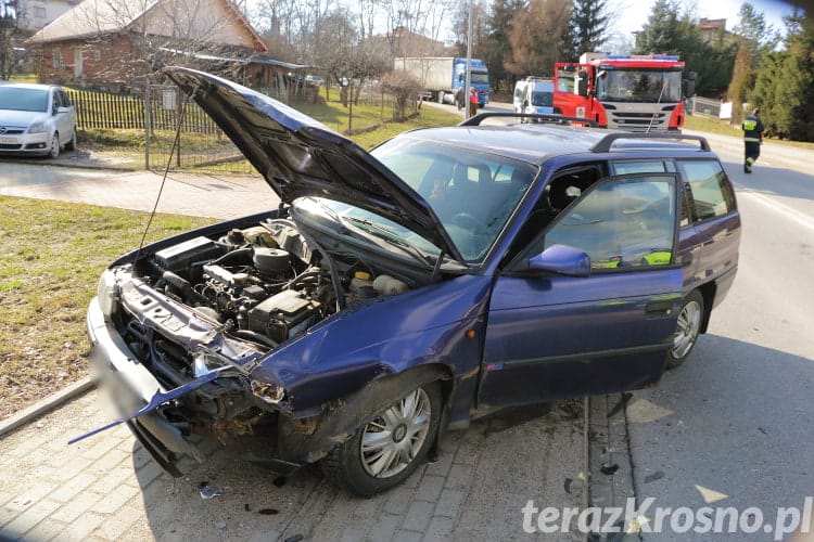 Zderzenie trzech samochodów na ul. Korczyńskiej