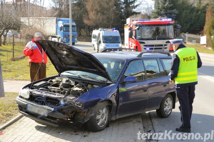 Zderzenie trzech samochodów na ul. Korczyńskiej