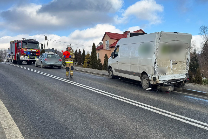 Zderzenie trzech samochodów w Gorzycach