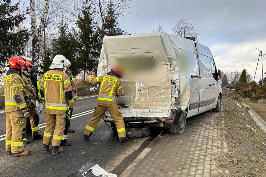 Zderzenie trzech samochodów w Gorzycach