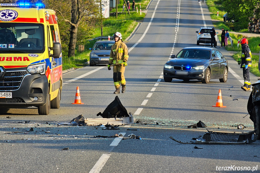 Zderzenie trzech samochodów w Krośnie