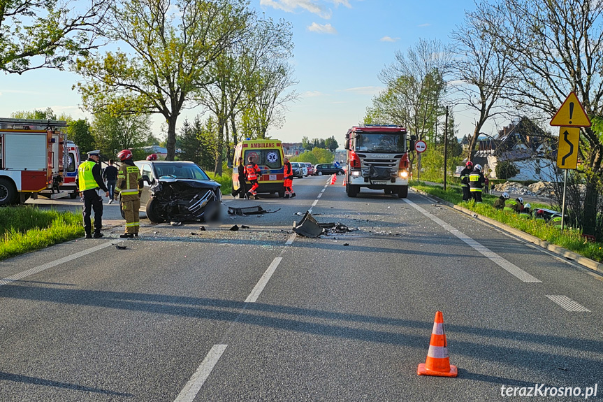 Zderzenie trzech samochodów w Krośnie