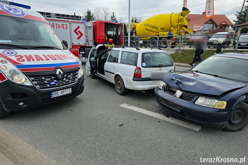 Zderzenie trzech samochodów w Krośnie