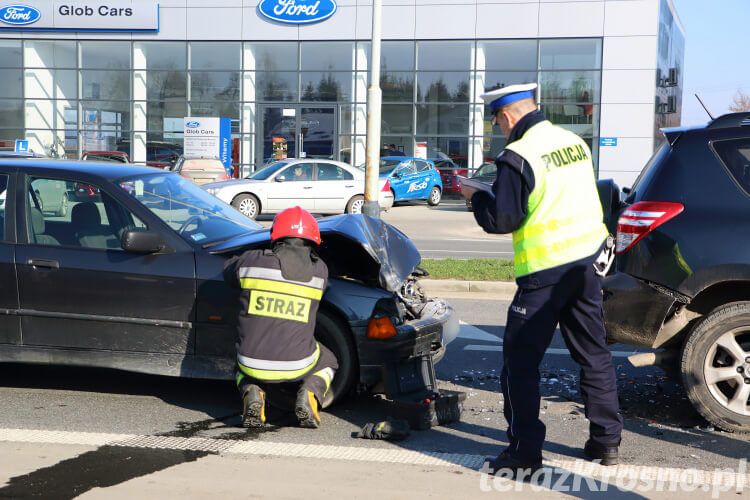 Zderzenie trzech samochodów w Krośnie