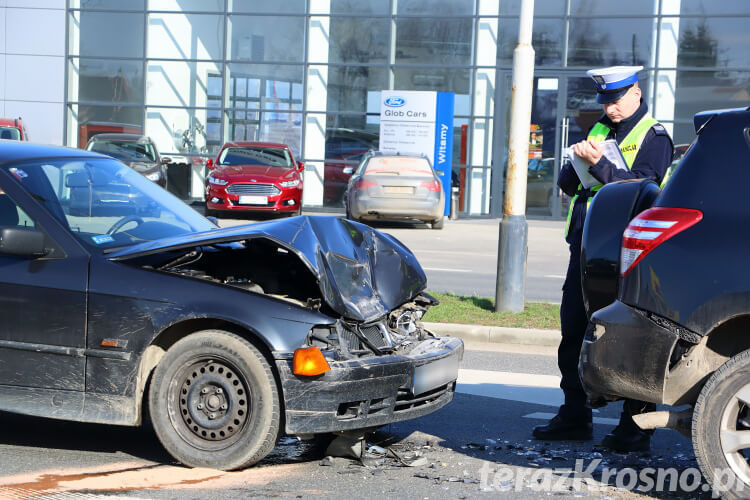 Zderzenie trzech samochodów w Krośnie