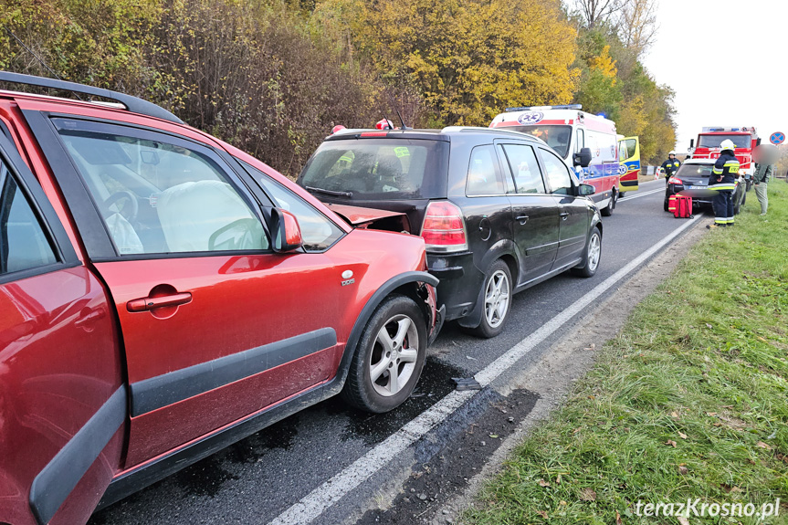 Zderzenie trzech samochodów w Przybówce