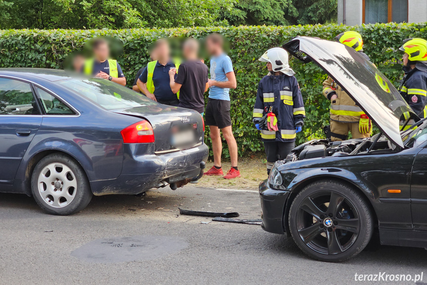 Zderzenie trzech samochodów w Zręcinie