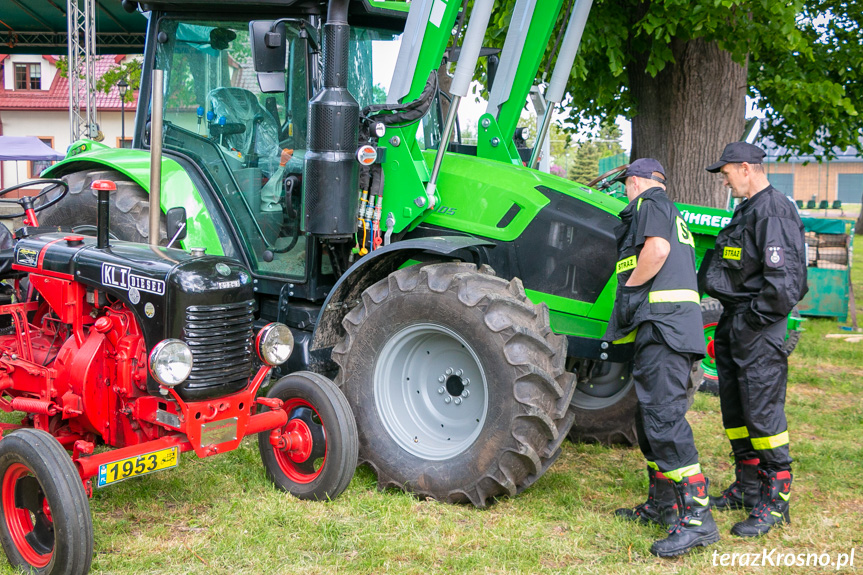 Zlot Pojazdów Zabytkowych i Silników Spalinowych w Besku