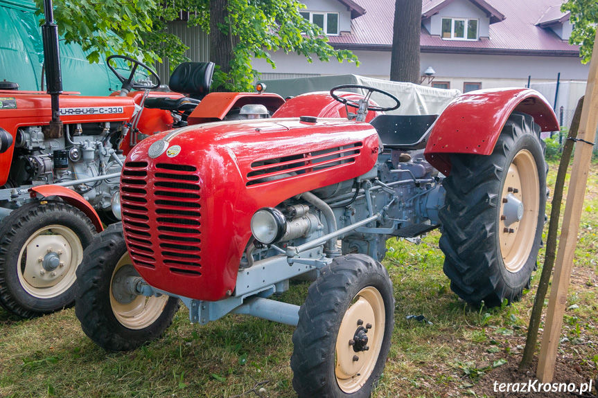 Zlot Pojazdów Zabytkowych i Silników Spalinowych w Besku