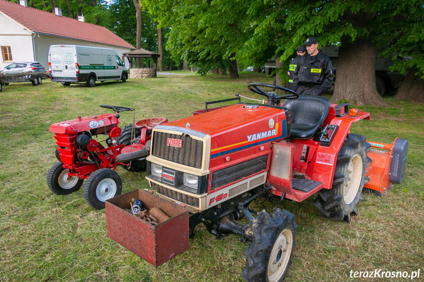 Zlot Pojazdów Zabytkowych i Silników Spalinowych w Besku