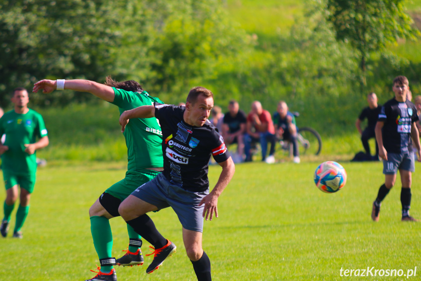 Zorza Łęki Dukielskie - Orzeł Bieździedza 4-0 