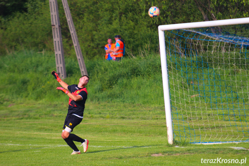 Zorza Łęki Dukielskie - Orzeł Bieździedza 4-0 