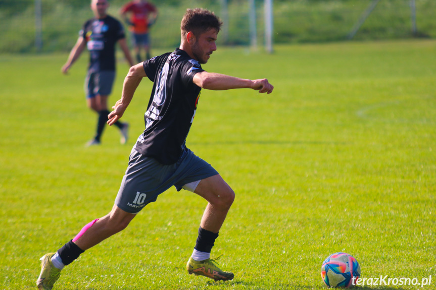 Zorza Łęki Dukielskie - Orzeł Bieździedza 4-0 