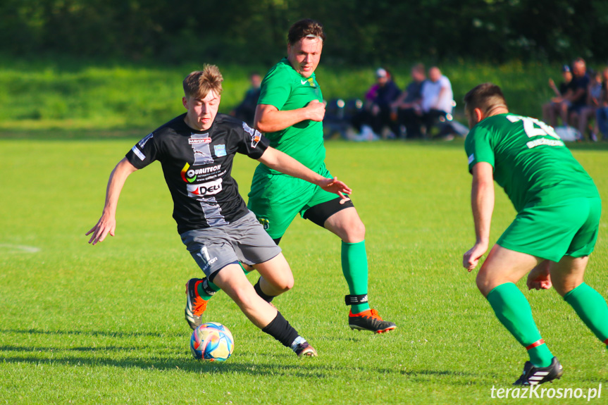 Zorza Łęki Dukielskie - Orzeł Bieździedza 4-0 