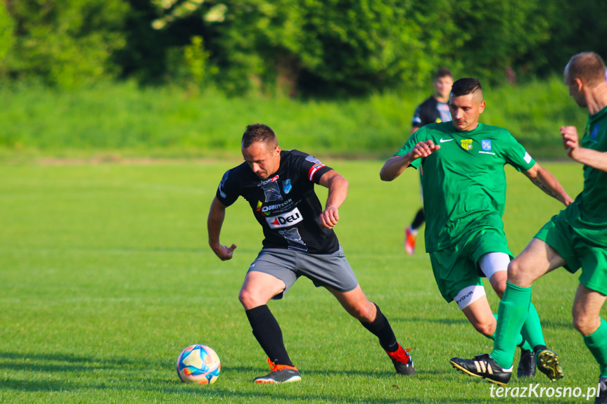 Zorza Łęki Dukielskie - Orzeł Bieździedza 4-0 