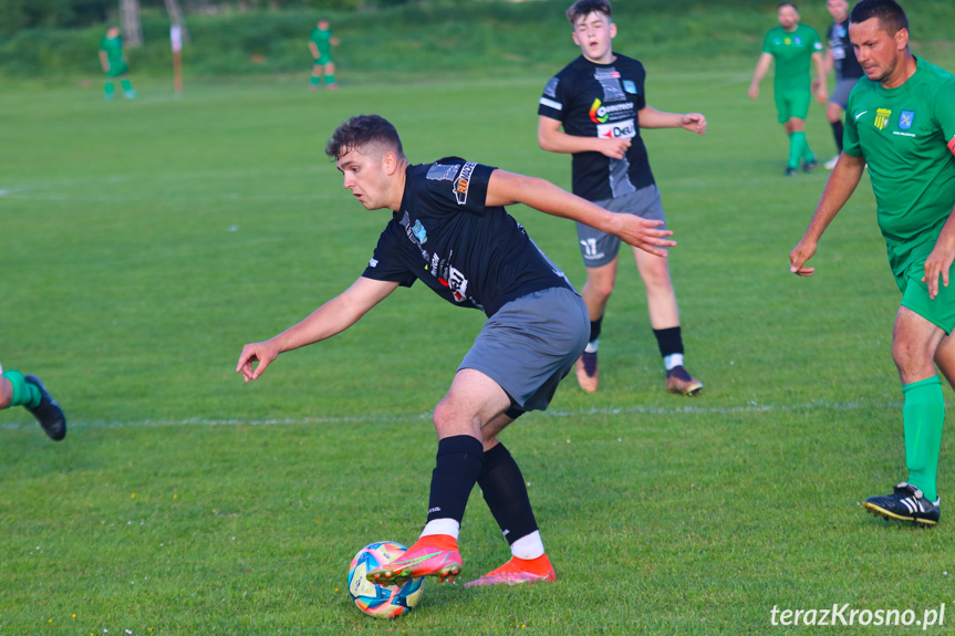 Zorza Łęki Dukielskie - Orzeł Bieździedza 4-0 