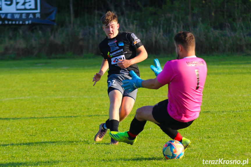 Zorza Łęki Dukielskie - Orzeł Bieździedza 4-0 