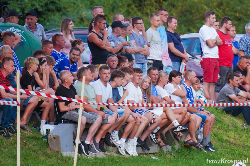 Zorza Łęki Dukielskie - Tempo Nienaszów