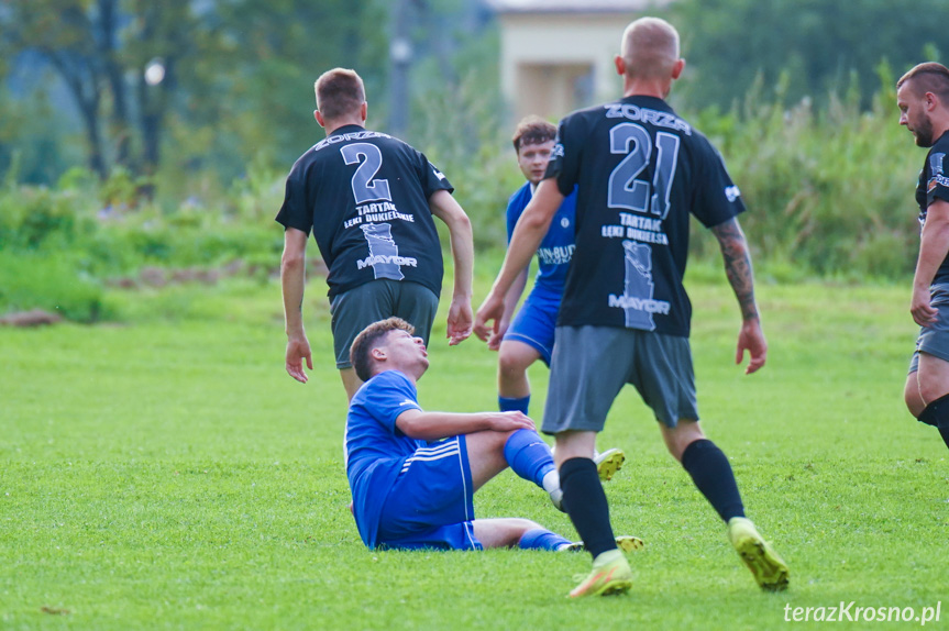 Zorza Łęki Dukielskie - Tempo Nienaszów