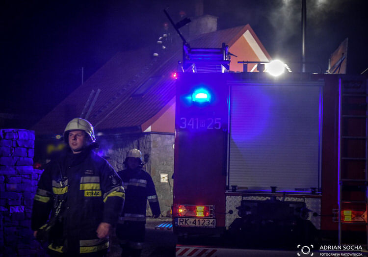 Zręcin. Pożar sadzy w przewodzie kominowym