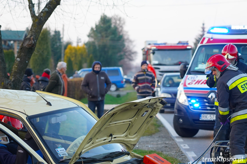 Zręcin. Zderzenie dwóch samochodów