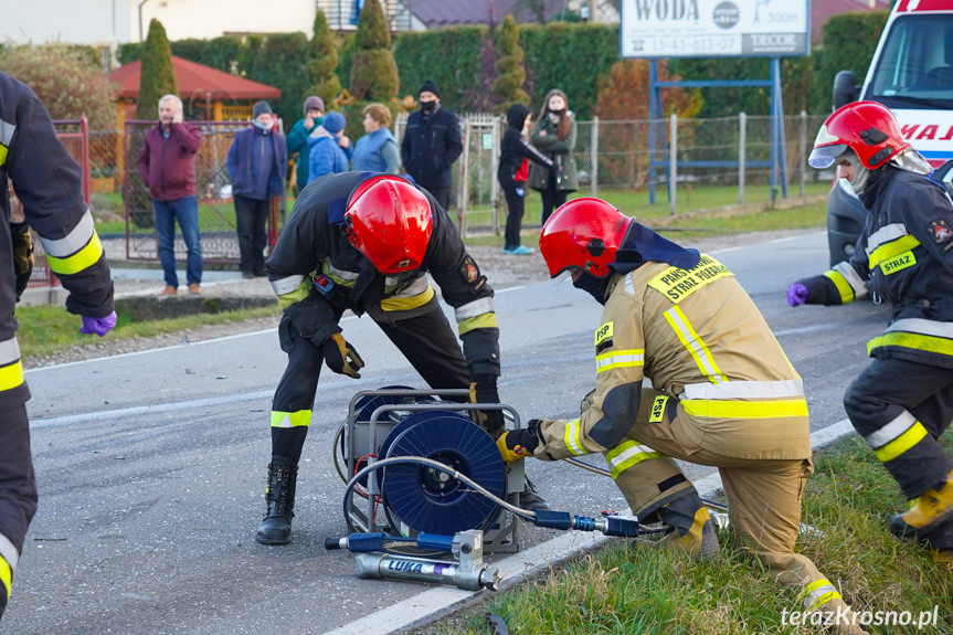 Zręcin. Zderzenie dwóch samochodów