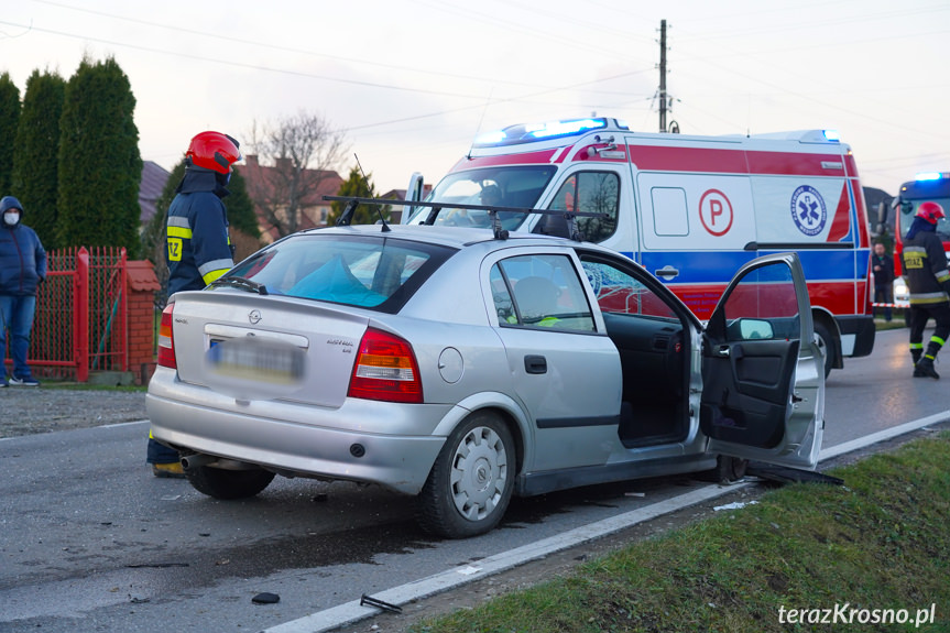 Zręcin. Zderzenie dwóch samochodów